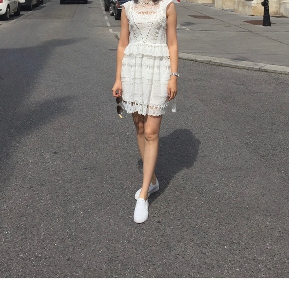 Dresses & Skirts - Dress 90% new